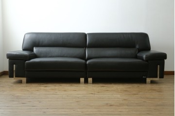 中古　美品　ダホン(Dahong)　イタリアンデザイン　本革(レザー)　デザイン性と快適性を両立した2.5人掛けソファ　定価約28万円　(R-084293)