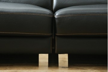 中古　美品　ダホン(Dahong)　イタリアンデザイン　本革(レザー)　デザイン性と快適性を両立した2.5人掛けソファ　定価約28万円　(R-084293)