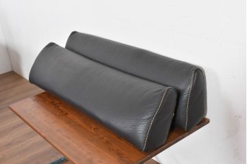 中古　美品　ダホン(Dahong)　イタリアンデザイン　本革(レザー)　デザイン性と快適性を両立した2.5人掛けソファ(2P、2.5P、3P、2人掛け、二人掛け、3人掛け、三人掛け、アームソファ)(定価約28万円)(R-084293)