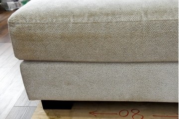 中古　美品　匠大塚購入品　広々サイズでゆったりとくつろげるシンプルモダンデザインのオットマン付き3人掛けソファ　定価推定約61万円相当　(R-084294)