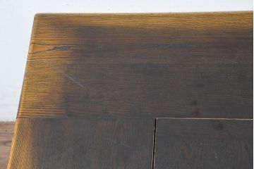 中古　希少な廃番品!!　葉山ガーデン取り扱い　国産　職人手作り品　タモ材　アンティーク調の囲炉裏テーブル(座卓、ローテーブル、センターテーブル、リビングテーブル)(定価約25万円)(R-084297)