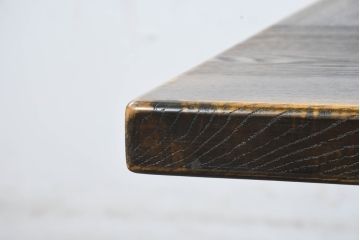 中古　希少な廃番品!!　葉山ガーデン取り扱い　国産　職人手作り品　タモ材　アンティーク調の囲炉裏テーブル(座卓、ローテーブル、センターテーブル、リビングテーブル)(定価約25万円)(R-084297)