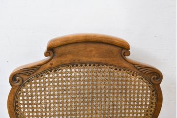 中古　アメリカ　落ち着いた色合いとクラシカルな装飾が調和した高級感あふれるアームチェア2脚セット(ダイニングチェア、椅子、イス、バラ売り可能)(R-084299)