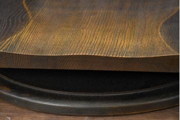中古　希少な廃番品!!　葉山ガーデン取り扱い　国産　職人手作り品　タモ材　アンティーク調の回転座椅子4台セット(回転チェア、囲炉裏チェア、イス、椅子、バラ売り可能)(R-084300)