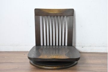 中古　希少な廃番品!!　葉山ガーデン取り扱い　国産　職人手作り品　タモ材　アンティーク調の回転座椅子4台セット(回転チェア、囲炉裏チェア、イス、椅子、バラ売り可能)(R-084300)