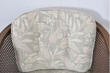 中古　展示品　美品　カリモク家具(karimoku)　domani(ドマーニ)　QUEENS LIFE(クイーンズライフ)　優雅なフォルムと柔らかな色合いでどんな空間にも馴染む!クラシカルな1人掛けソファ2脚セット(1Pソファ、一人掛けソファ、バラ売り可能)(定価2脚で約36万円)(R-084303)