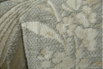 中古　展示品　美品　カリモク家具(karimoku)　domani(ドマーニ)　QUEENS LIFE(クイーンズライフ)　優雅なフォルムと柔らかな色合いでどんな空間にも馴染む!クラシカルな1人掛けソファ2脚セット　定価(2脚合計)約36万円　(R-084303)