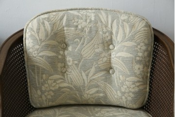 中古　展示品　美品　カリモク家具(karimoku)　domani(ドマーニ)　QUEENS LIFE(クイーンズライフ)　優雅なフォルムと柔らかな色合いでどんな空間にも馴染む!クラシカルな1人掛けソファ2脚セット　定価(2脚合計)約36万円　(R-084303)