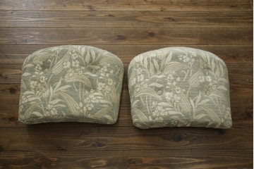 中古　展示品　美品　カリモク家具(karimoku)　domani(ドマーニ)　QUEENS LIFE(クイーンズライフ)　優雅なフォルムと柔らかな色合いでどんな空間にも馴染む!クラシカルな1人掛けソファ2脚セット　定価(2脚合計)約36万円　(R-084303)