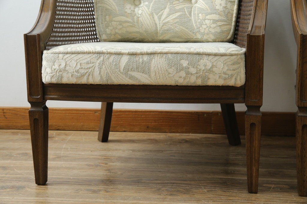 中古　展示品　美品　カリモク家具(karimoku)　domani(ドマーニ)　QUEENS LIFE(クイーンズライフ)　優雅なフォルムと柔らかな色合いでどんな空間にも馴染む!クラシカルな1人掛けソファ2脚セット　定価(2脚合計)約36万円　(R-084303)