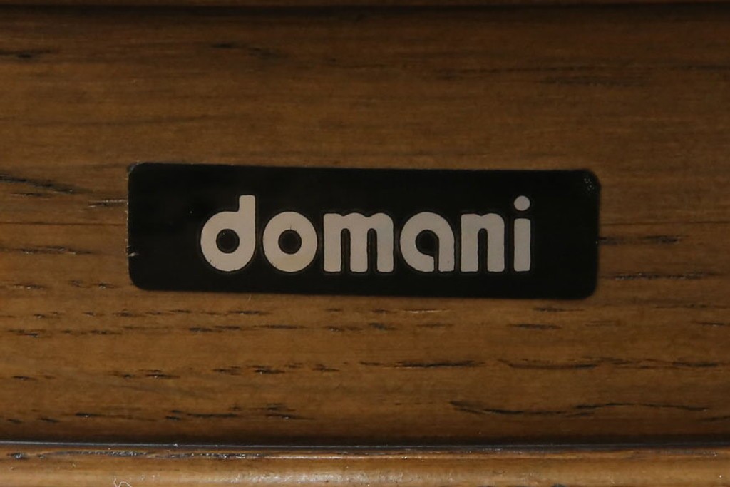 中古　展示品　美品　カリモク家具(karimoku)　domani(ドマーニ)　QUEENS LIFE(クイーンズライフ)　優雅なフォルムと柔らかな色合いでどんな空間にも馴染む!クラシカルな1人掛けソファ2脚セット　定価(2脚合計)約36万円　(R-084303)