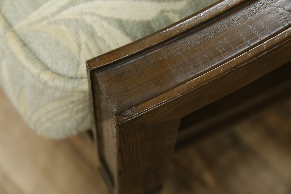 中古　展示品　美品　カリモク家具(karimoku)　domani(ドマーニ)　QUEENS LIFE(クイーンズライフ)　優雅なフォルムと柔らかな色合いでどんな空間にも馴染む!クラシカルな1人掛けソファ2脚セット　定価(2脚合計)約36万円　(R-084303)