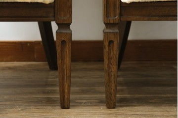 中古　展示品　美品　カリモク家具(karimoku)　domani(ドマーニ)　QUEENS LIFE(クイーンズライフ)　優雅なフォルムと柔らかな色合いでどんな空間にも馴染む!クラシカルな1人掛けソファ2脚セット　定価(2脚合計)約36万円　(R-084303)