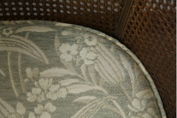 中古　展示品　美品　カリモク家具(karimoku)　domani(ドマーニ)　QUEENS LIFE(クイーンズライフ)　優雅なフォルムと柔らかな色合いでどんな空間にも馴染む!クラシカルな1人掛けソファ2脚セット　定価(2脚合計)約36万円　(R-084303)