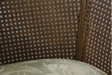 中古　展示品　美品　カリモク家具(karimoku)　domani(ドマーニ)　QUEENS LIFE(クイーンズライフ)　優雅なフォルムと柔らかな色合いでどんな空間にも馴染む!クラシカルな1人掛けソファ2脚セット　定価(2脚合計)約36万円　(R-084303)