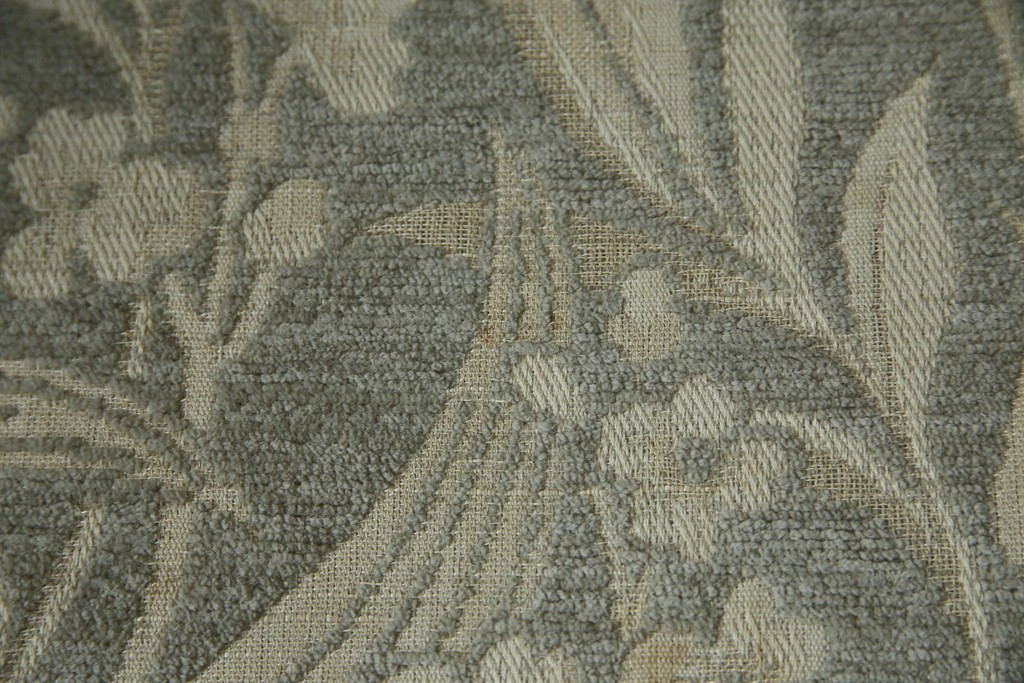 中古　展示品　美品　カリモク家具(karimoku)　domani(ドマーニ)　QUEENS LIFE(クイーンズライフ)　優雅なフォルムと柔らかな色合いでどんな空間にも馴染む!クラシカルな1人掛けソファ2脚セット　定価(2脚合計)約36万円　(R-084303)