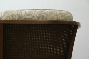 中古　展示品　美品　カリモク家具(karimoku)　domani(ドマーニ)　QUEENS LIFE(クイーンズライフ)　優雅なフォルムと柔らかな色合いでどんな空間にも馴染む!クラシカルな2人掛けソファ　定価約29万円相当　(R-084304)