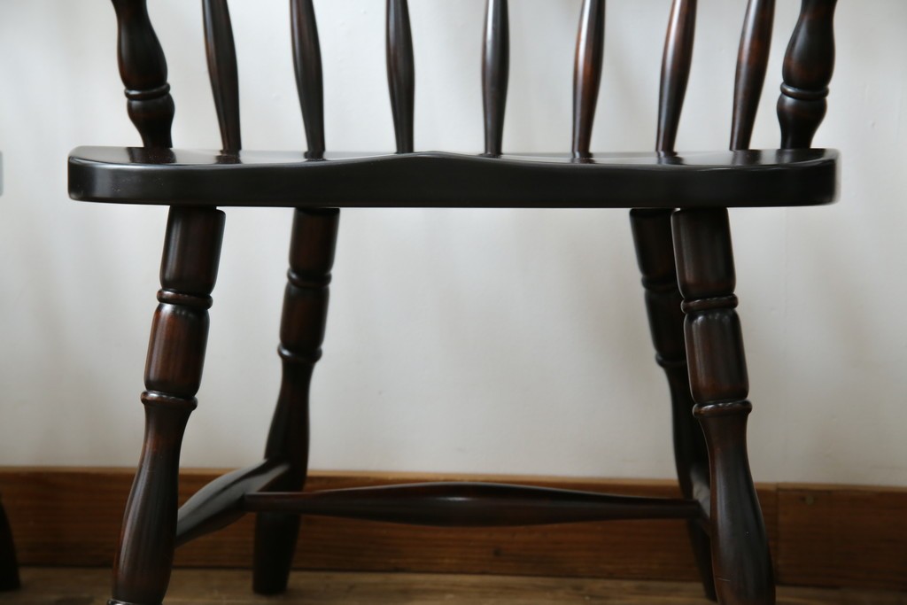 中古　北海道民芸家具　希少な廃番品　HM630　格好良い佇まいが魅力のキャプテンチェア4脚セット　(R-084306)