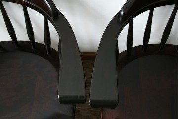 中古　北海道民芸家具　希少な廃番品　HM630　格好良い佇まいが魅力のキャプテンチェア4脚セット　(R-084306)