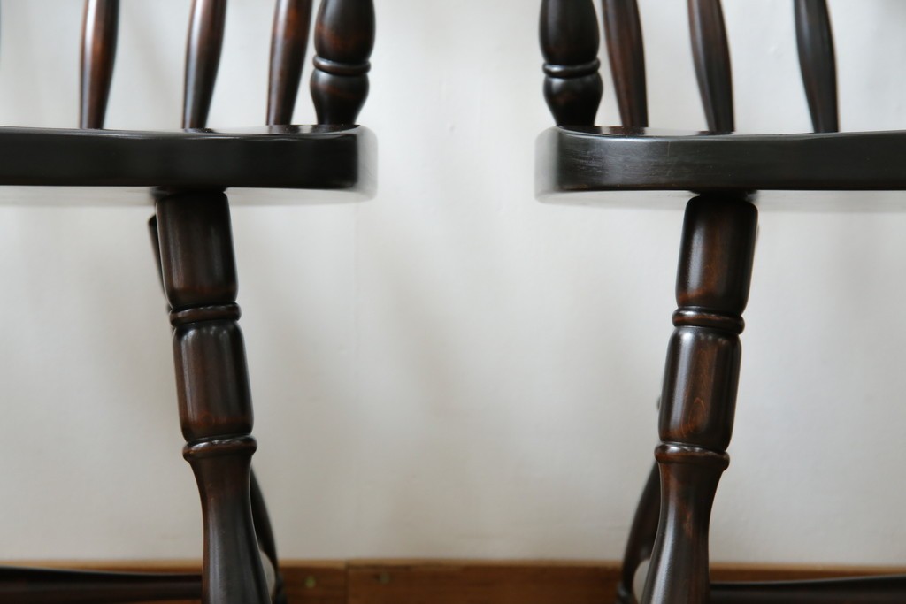 中古　北海道民芸家具　希少な廃番品　HM630　格好良い佇まいが魅力のキャプテンチェア4脚セット　(R-084306)