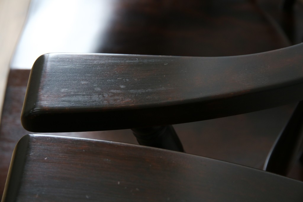 中古　北海道民芸家具　希少な廃番品　HM630　格好良い佇まいが魅力のキャプテンチェア4脚セット　(R-084306)