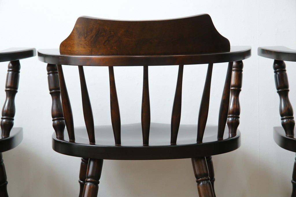 中古　北海道民芸家具　希少な廃番品　HM630　格好良い佇まいが魅力のキャプテンチェア4脚セット　(R-084306)