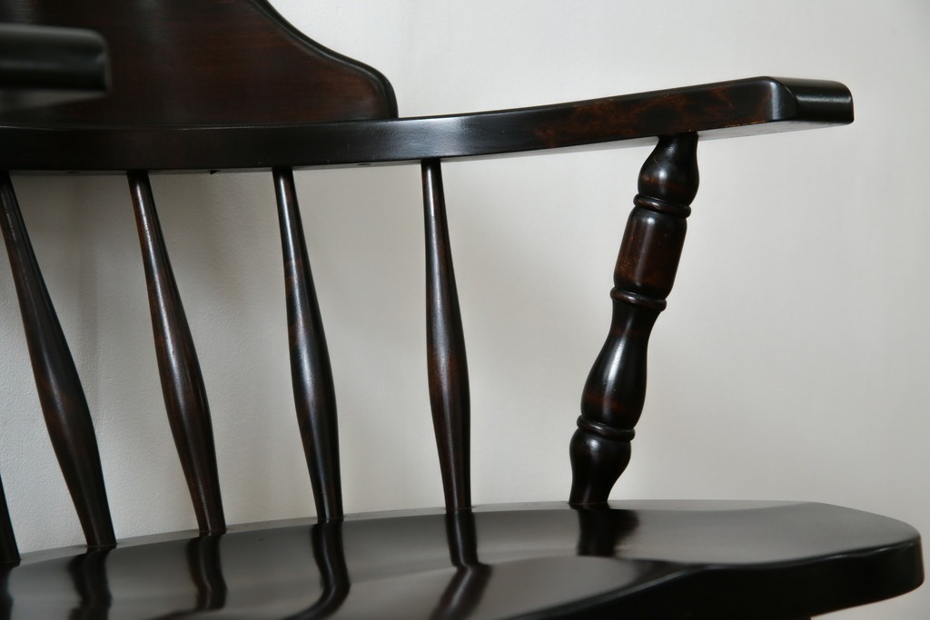 中古　北海道民芸家具　希少な廃番品　HM630　格好良い佇まいが魅力のキャプテンチェア4脚セット　(R-084306)