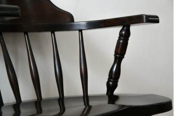 中古　北海道民芸家具　希少な廃番品　HM630　格好良い佇まいが魅力のキャプテンチェア4脚セット　(R-084306)