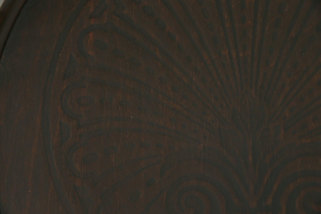 ヨーロッパアンティーク　背もたれの彫刻が優美な西洋アンティークのベントウッドチェア2脚セット　(R-084308)