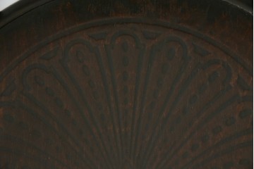 ヨーロッパアンティーク　背もたれの彫刻が優美な西洋アンティークのベントウッドチェア2脚セット　(R-084308)