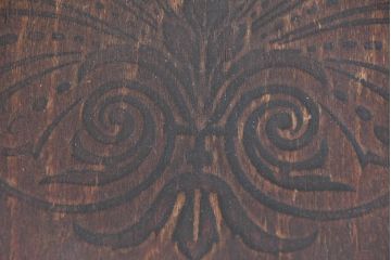 ヨーロッパアンティーク　背もたれの彫刻が優美な西洋アンティークのベントウッドチェア2脚セット(ダイニングチェア、椅子、イス、バラ売り可能)(R-084308)