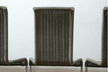 中古　美品　ドイツ製　TECTA(テクタ)　洗練されたモダン空間に映える編み込みデザインのチェア4脚セット　定価4脚で約58万円　(R-084309)