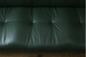 中古　美品!!　浜本工芸　ロングセラー　ベストセラーモデル　1800　重厚感のある3人掛けレザーソファ　定価約25万円　(R-084310)