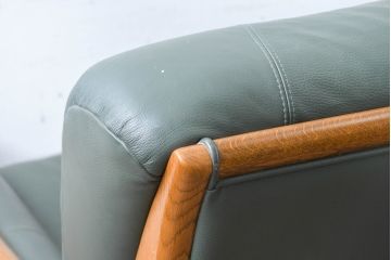 中古　美品!!　浜本工芸　ロングセラー　ベストセラーモデル　1800　重厚感のある3人掛けレザーソファ(本革、3人掛けソファ、三人掛け、トリプルソファ)(定価約25万円)(R-084310)