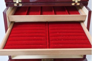 中古　展示品　超美品　キットファニチュア(KIT FURNITURE)　北谷家具　インテリア性と収納力を兼ね備えた優雅な佇まいのアクセサリーキャビネット(ジュエリーケース、ジュエリーボックス、サイドチェスト、引き出し)(定価約105万円)(R-084311)