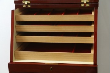 新古　未使用展示品　超美品　キットファニチュア(KIT FURNITURE)　北谷家具　インテリア性と収納力を兼ね備えた優雅な佇まいのアクセサリーキャビネット　定価約105万円　(R-084311)