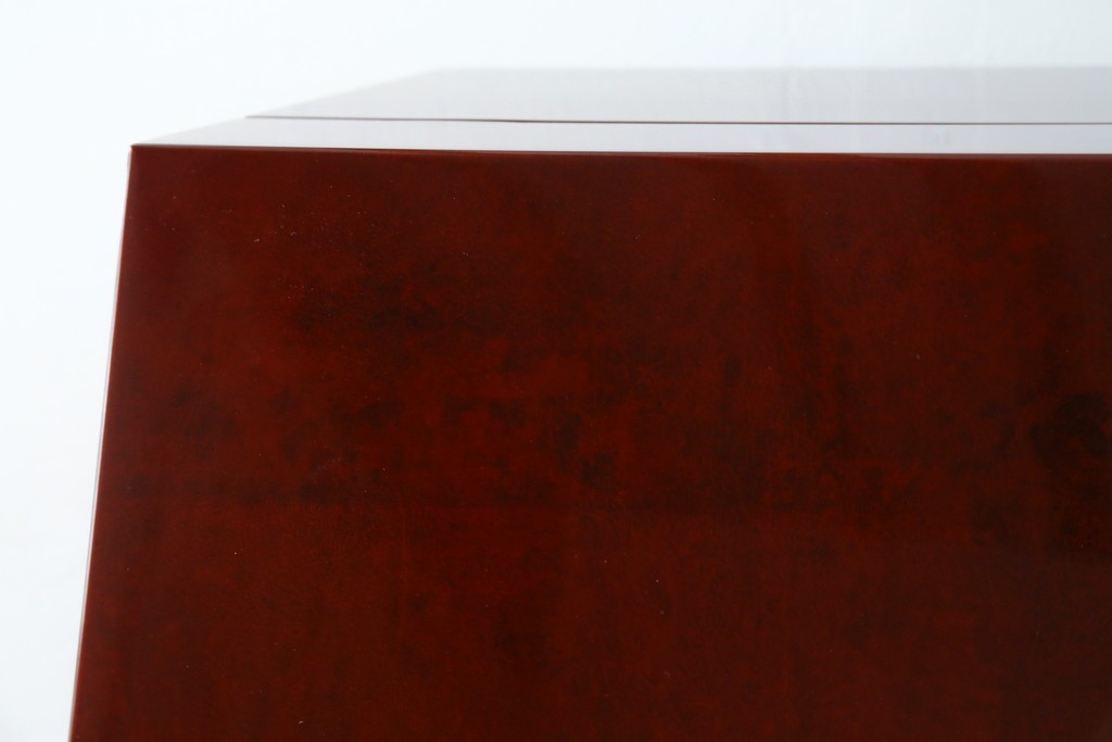 新古　未使用展示品　超美品　キットファニチュア(KIT FURNITURE)　北谷家具　インテリア性と収納力を兼ね備えた優雅な佇まいのアクセサリーキャビネット　定価約105万円　(R-084311)