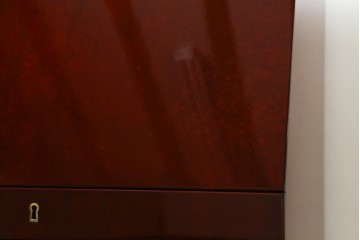新古　未使用展示品　超美品　キットファニチュア(KIT FURNITURE)　北谷家具　インテリア性と収納力を兼ね備えた優雅な佇まいのアクセサリーキャビネット　定価約105万円　(R-084311)