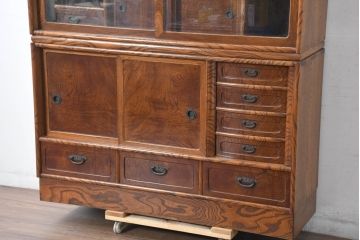 中古　美品　国産　職人手作り品　欅(ケヤキ)材　杢目の素敵な茶箪笥(収納棚、戸棚、茶棚、飾り棚、上下バラ売り可能)(定価約24万円)(R-084312)