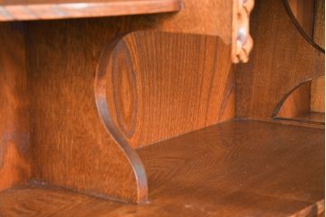 中古　美品　国産　職人手作り品　欅(ケヤキ)材　杢目の素敵な茶箪笥(収納棚、戸棚、茶棚、飾り棚、上下バラ売り可能)(定価約24万円)(R-084312)
