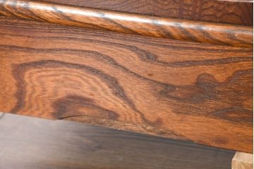 中古　美品　国産　職人手作り品　欅(ケヤキ)材　杢目の素敵な茶箪笥(収納棚、戸棚、茶棚、飾り棚、上下バラ売り可能)(定価約24万円)(R-084312)