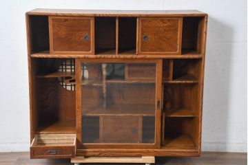 中古　美品　国産　職人手作り品　欅(ケヤキ)材　杢目の素敵なサイドキャビネット(収納棚、戸棚、茶棚、飾り棚)(R-084313)