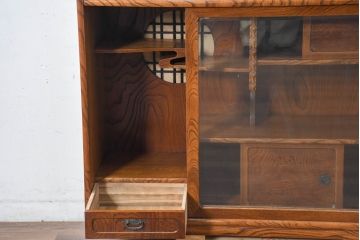 中古　美品　国産　職人手作り品　欅(ケヤキ)材　杢目の素敵なサイドキャビネット(収納棚、戸棚、茶棚、飾り棚)(R-084313)
