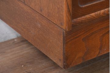 中古　美品　国産　職人手作り品　欅(ケヤキ)材　天板リメイク　杢目の素敵なサイドボード(収納棚、戸棚、茶棚)(R-084314)