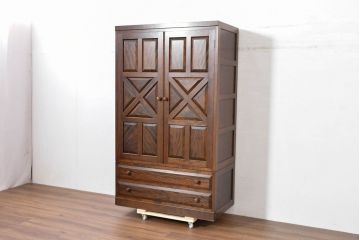 中古　松本民芸家具　シックで品のある雰囲気が魅力的なD型洋服タンスI(ワードローブ、チェスト、衣装箪笥、バラ売り可能)(定価約60万円)(R-084315)