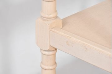 中古　希少な廃番品!!　IDC大塚家具取り扱い　Lynn Hollyn(リン ホーリン)　ヨーロピアンなデザインが可愛らしいトールシェルフ(オープンラック、オープンシェルフ、ディスプレイラック、陳列棚、飾り棚、ブックシェルフ)(R-084318)