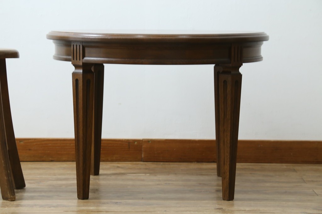 中古　カリモク家具(karimoku)　ドマーニ(domani)　クイーンズライフ(QUEENS LIFE)　クラシカルモダンな雰囲気漂うリビングテーブル　定価約17万円　(R-084319)