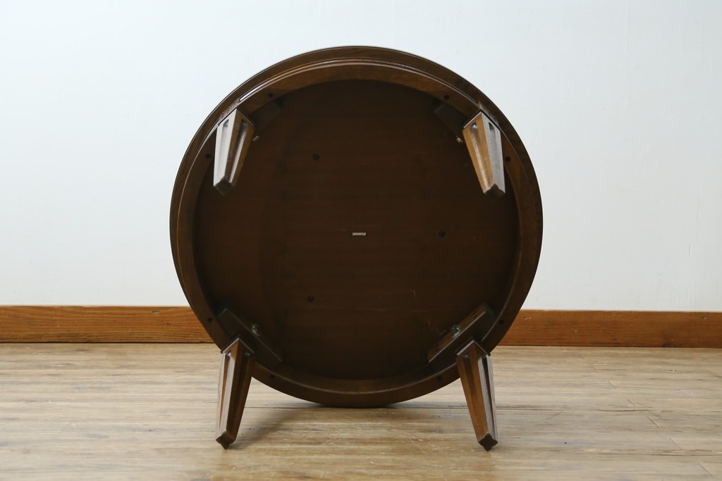 中古　カリモク家具(karimoku)　ドマーニ(domani)　クイーンズライフ(QUEENS LIFE)　クラシカルモダンな雰囲気漂うリビングテーブル　定価約17万円　(R-084319)