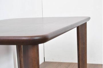 中古　美品　カリモク家具(karimoku)　DT8511　ナラ材　ナシンプルデザインでどんなインテリアにも馴染むダイニングテーブル(食卓、作業台、机、4人掛け、6人掛け)(定価約14万円)(R-084321)