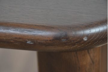 中古　美品　カリモク家具(karimoku)　DT8511　ナラ材　ナシンプルデザインでどんなインテリアにも馴染むダイニングテーブル(食卓、作業台、机、4人掛け、6人掛け)(定価約14万円)(R-084321)